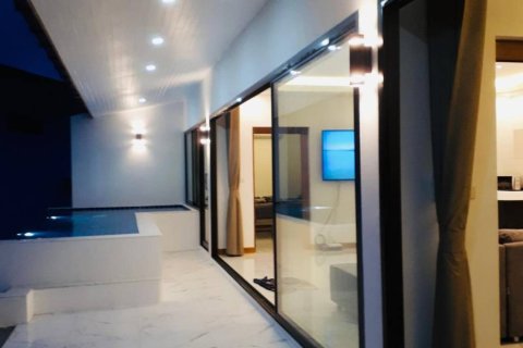 Apartamento de 2 dormitorios en Surat Thani, Tailandia № 172858 - foto 8