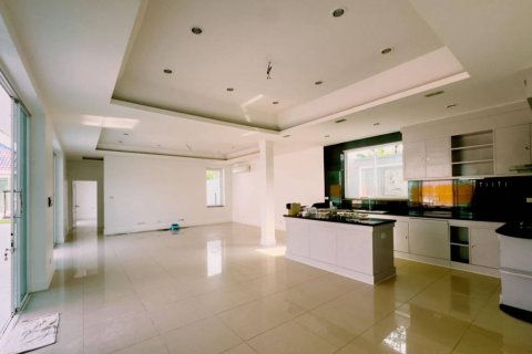 วิลล่าในภูเก็ต, ประเทศไทย 4 ห้องนอน № 172860 - รูปถ่าย 4