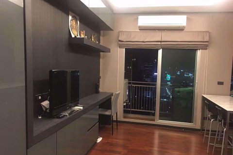 Condominio de 2 dormitorios en Huai Khwang, Bangkok, Tailandia № 47953