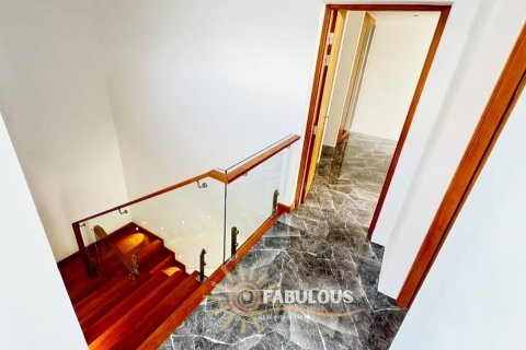 Villa in Rawai, Thailand 3 bedrooms № 179272 - photo 15