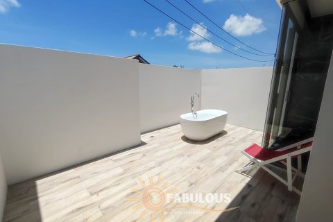 Villa in Rawai, Thailand 3 bedrooms № 179272 - photo 7