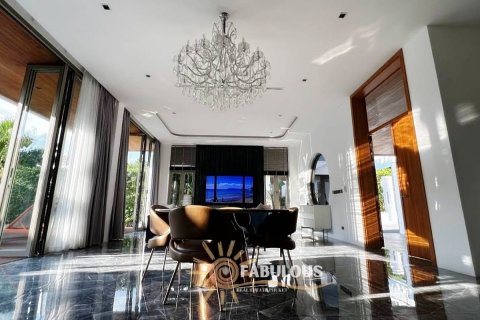 Villa in Rawai, Thailand 3 bedrooms № 179272 - photo 9