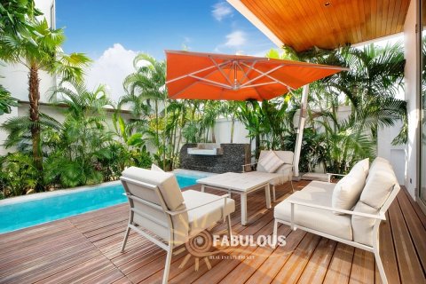 Villa in Rawai, Thailand 3 bedrooms № 179272 - photo 16