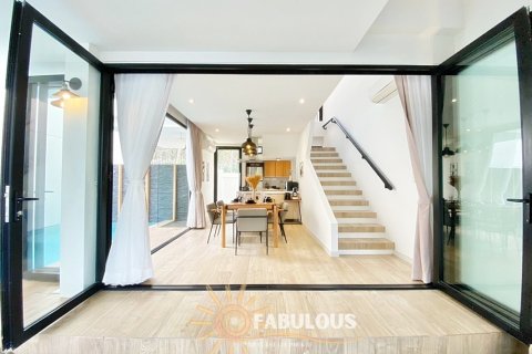 Chalet de 3 dormitorios en Bang Tao, Tailandia № 179271 - foto 8