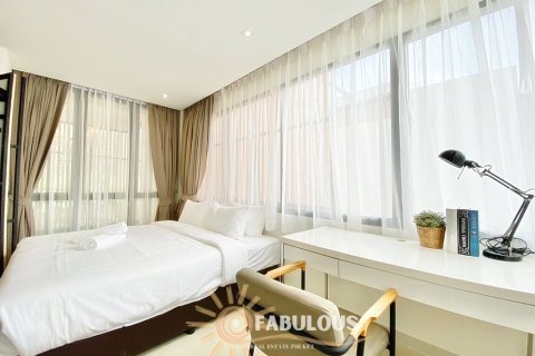 Chalet de 3 dormitorios en Bang Tao, Tailandia № 179271 - foto 16