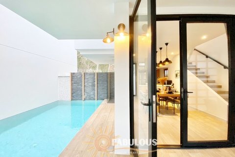 Chalet de 3 dormitorios en Bang Tao, Tailandia № 179271 - foto 7