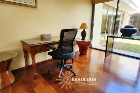 วิลล่าในบางเทา, ประเทศไทย 4 ห้องนอน № 179266 - รูปถ่าย 10