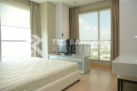 Condo in Bangkok, Thailand, 2 bedrooms № 187253 - photo 3