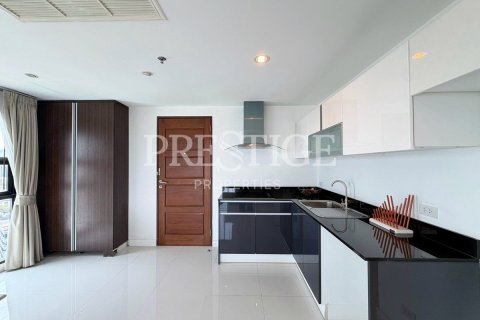 Condo in Pattaya, Thailand, 2 bedrooms № 220693 - photo 8
