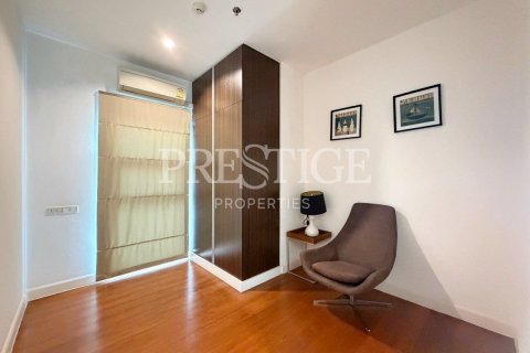 Condo in Pattaya, Thailand, 2 bedrooms № 220693 - photo 15