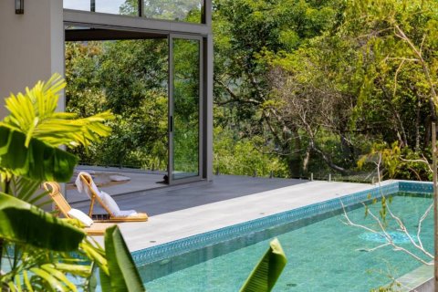 Chalet de 3 dormitorios en Surat Thani, Tailandia № 135231 - foto 8