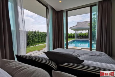 Chalet de 3 dormitorios en Hua Hin, Tailandia № 193649 - foto 4