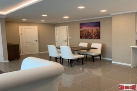 Apartamento de 2 dormitorios en Jomtien Beach, Pattaya, Tailandia № 193646 - foto 5