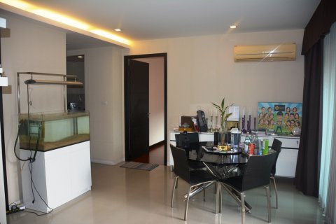 Condominio de 2 dormitorios en Bangkok, Tailandia № 66730 - foto 2
