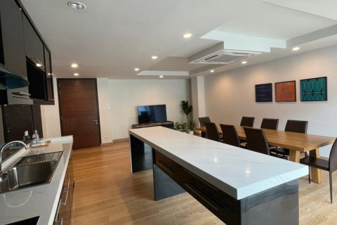 Condominio de 4 dormitorios en Bangkok, Tailandia № 143528 - foto 5
