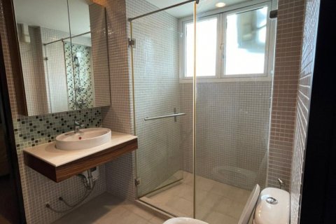 Condominio de 4 dormitorios en Bangkok, Tailandia № 143528 - foto 16