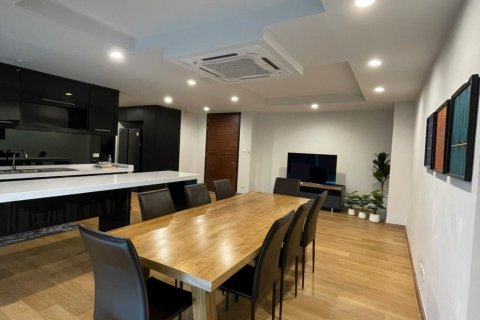 Condominio de 4 dormitorios en Bangkok, Tailandia № 143528 - foto 14