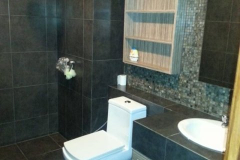 Condominio de 2 dormitorios en Bangkok, Tailandia № 143530 - foto 13