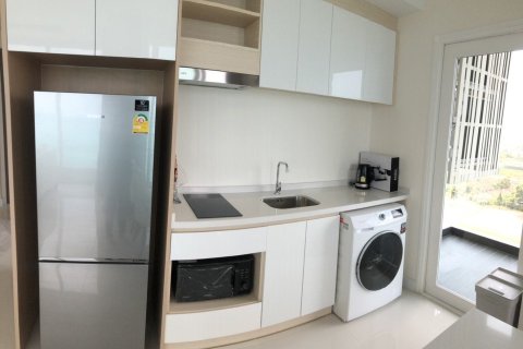 Condominio de 2 dormitorios en Bang Sare, Tailandia № 153771 - foto 15