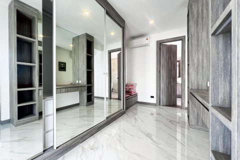 Casa de 3 dormitorios en Bang Sare, Tailandia № 153770 - foto 17