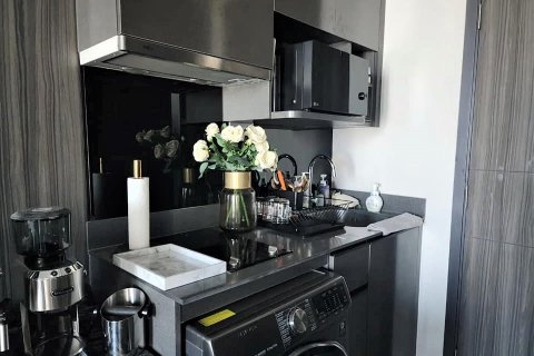 Eigentumswohnung in Bangkok, Thailand, 1 Schlafzimmer № 143455 - Foto 7