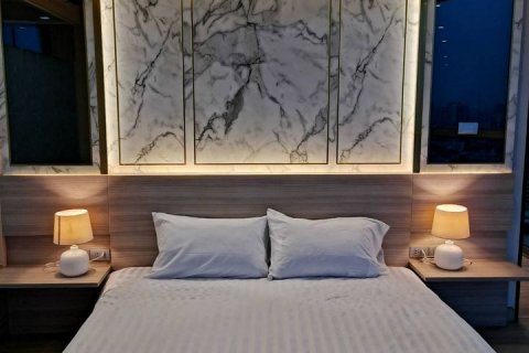 Condominio de 1 dormitorio en Phra Khanong, Bangkok, Tailandia № 143453 - foto 3