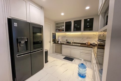 Condominio de 3 dormitorios en Bangkok, Tailandia № 143454 - foto 21