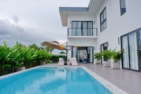 Estudio en Pattaya, Tailandia № 194500