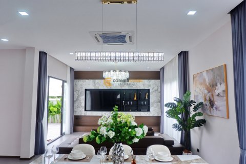 Estudio en Pattaya, Tailandia № 194500 - foto 16