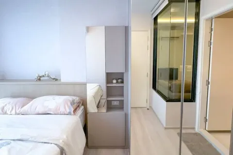Studio in the Condo in Khlong Toei, Bangkok, Thailand № 156897 - Foto 11