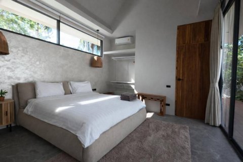 Chalet de 2 dormitorios en Surat Thani, Tailandia № 157830 - foto 4