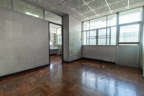 Adosado de 4 dormitorios en Bangkok, Tailandia № 157833 - foto 10