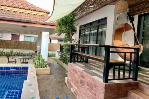 Chalet de 3 dormitorios en Hua Hin, Tailandia № 157829 - foto 6