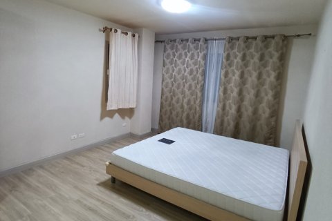 Condominio de 2 dormitorios en Bangkok, Tailandia № 157748 - foto 23