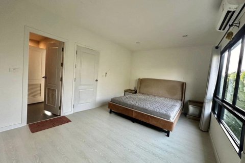 Casa de 3 dormitorios en Bangkok, Tailandia № 157749 - foto 7