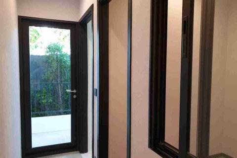 Condominio de 2 dormitorios en Thonburi, Bangkok, Tailandia № 183594 - foto 13