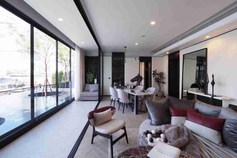 Condominio de 2 dormitorios en Thonburi, Bangkok, Tailandia № 183594 - foto 5