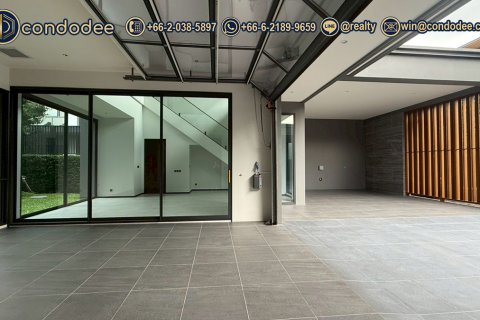 Casa de 5 dormitorios en Bangkok, Tailandia № 149679 - foto 2