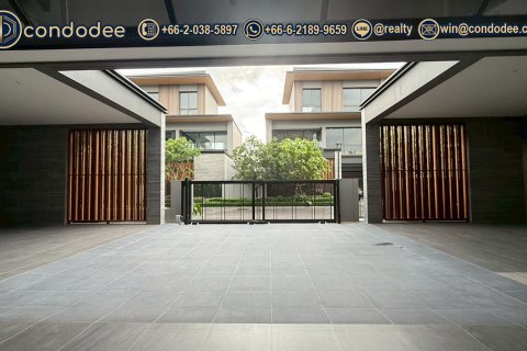 Casa de 5 dormitorios en Bangkok, Tailandia № 149679 - foto 3