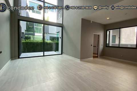 บ้านในลาดพร้าว, กรุงเทพฯ, ประเทศไทย 4 ห้องนอน № 149680 - รูปถ่าย 10