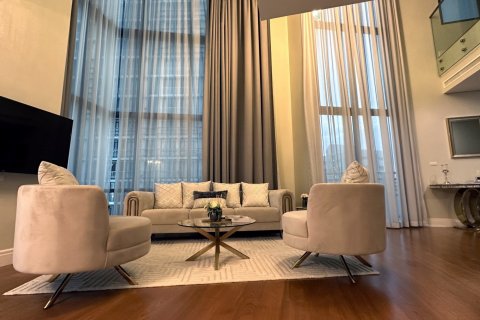 Condominio de 3 dormitorios en Bangkok, Tailandia № 149675 - foto 2