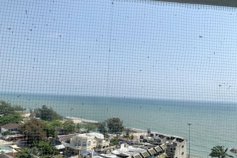 Condominio de 2 dormitorios en Rayong, Tailandia № 170487 - foto 15