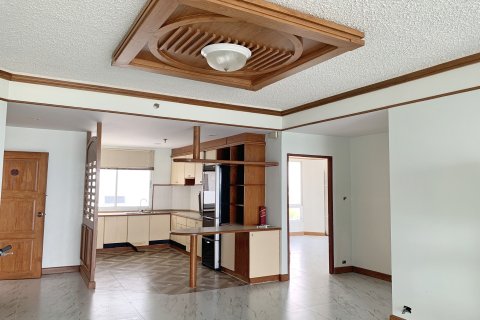 Condominio de 2 dormitorios en Rayong, Tailandia № 170487 - foto 3