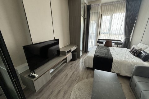 Estudio en el condominio en Watthana, Bangkok, Tailandia № 137508 - foto 4