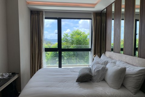 Condo in Phuket, Thailand, 2 bedrooms № 164072 - photo 13