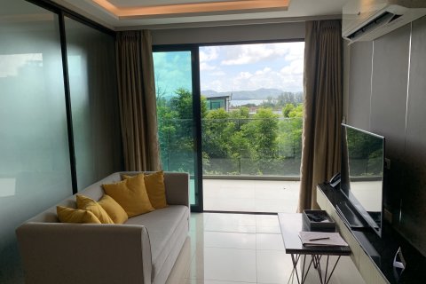 Condo in Phuket, Thailand, 2 bedrooms № 164072 - photo 6