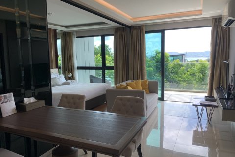 Condo in Phuket, Thailand, 2 bedrooms № 164072 - photo 7