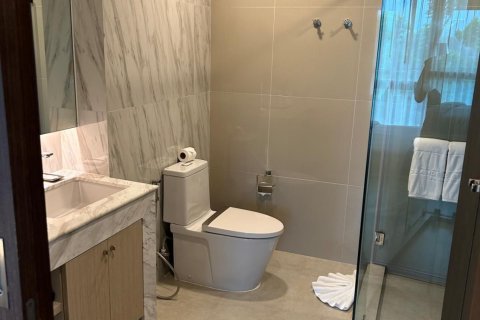 Condo in Phuket, Thailand, 2 bedrooms № 164072 - photo 16