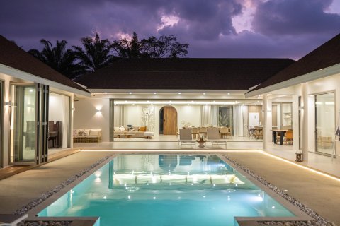 Casa de 5 dormitorios en Phuket, Tailandia № 164075 - foto 12