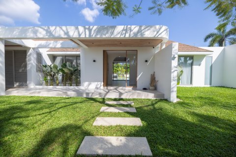 Casa de 5 dormitorios en Phuket, Tailandia № 164075 - foto 10